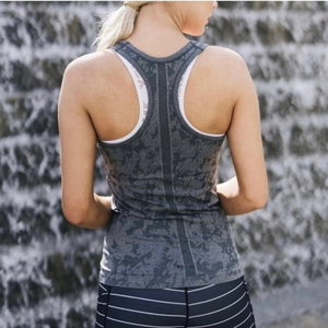 Zyia Active Gray Splash Seamless Racerback Tank Size M‎